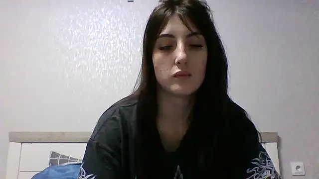 Moniic Moon online show from 03.17.25