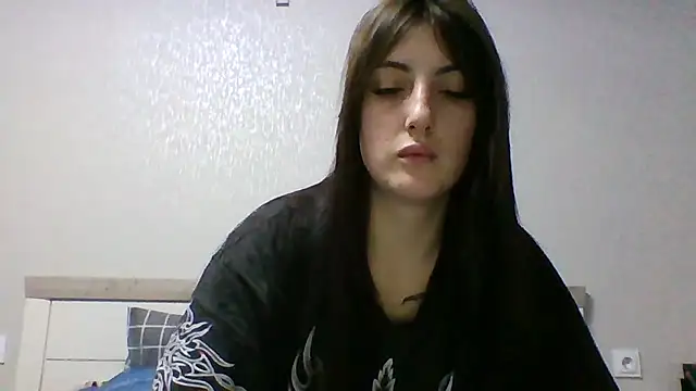 Moniic Moon online show from 03.18.25