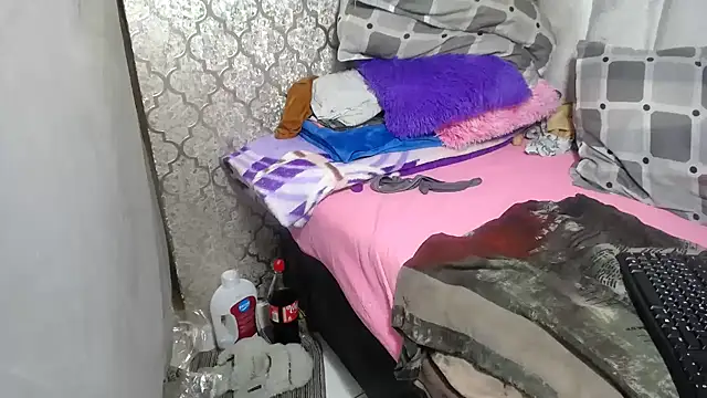 BigbootyNickyx online show from 02.25.25