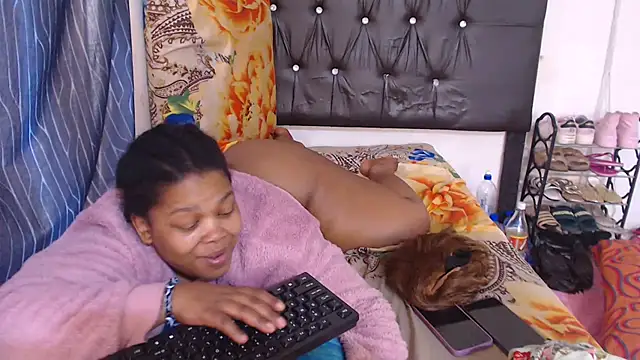 BigbootyNickyx online show from 11.04.25