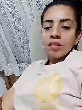 Snapshot of anngela01 chatting on 12.28.24 anngela01 online show from 12.28.24