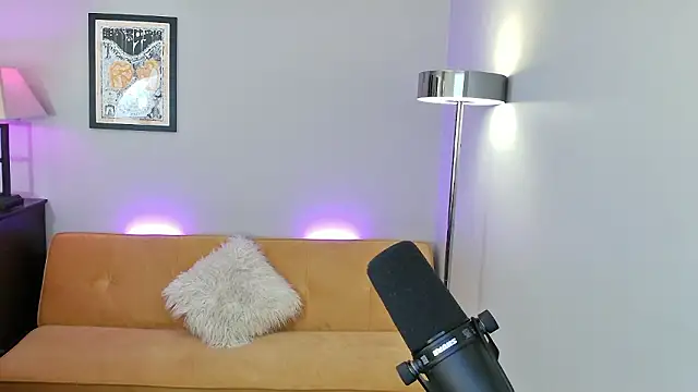 Snapshot of transbate chatting on 12.06.24 transbate online show from 12.06.24