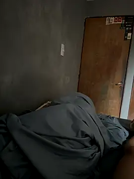 mismmia online show from 10.25.25