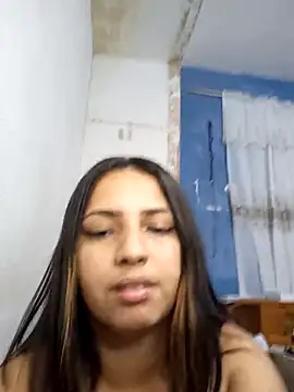 Dafne will online show from 02.24.25