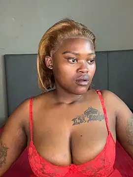 ThickPearlx23 online show from 07.20.26