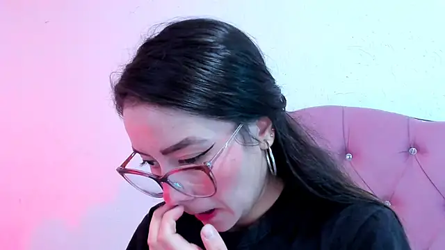 Snapshot of teffy_lee chatting on 12.05.24 teffy lee online show from 12.05.24