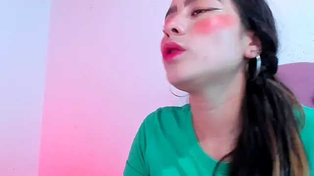 Snapshot of teffy_lee chatting on 12.15.24 teffy lee online show from 12.15.24