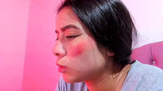 Snapshot of teffy_lee chatting on 12.20.24 teffy lee online show from 12.20.24