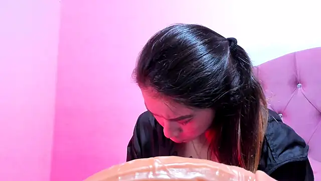 Snapshot of teffy_lee chatting on 01.01.25 teffy lee online show from 01.01.25