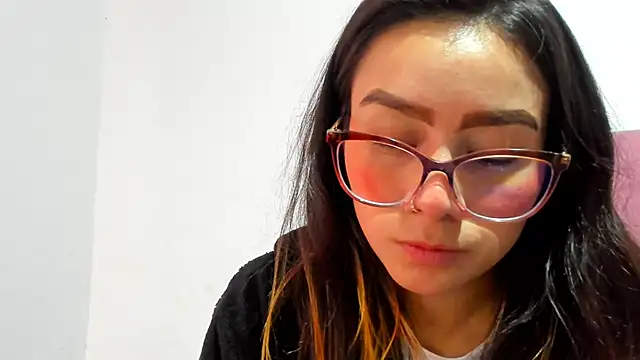 Snapshot of teffy_lee chatting on 01.10.25 teffy lee online show from 01.10.25