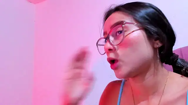 Snapshot of teffy_lee chatting on 01.18.25 teffy lee online show from 01.18.25