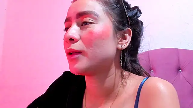 Snapshot of teffy_lee chatting on 01.19.25 teffy lee online show from 01.19.25