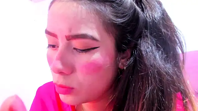 Snapshot of teffy_lee chatting on 01.25.25 teffy lee online show from 01.25.25