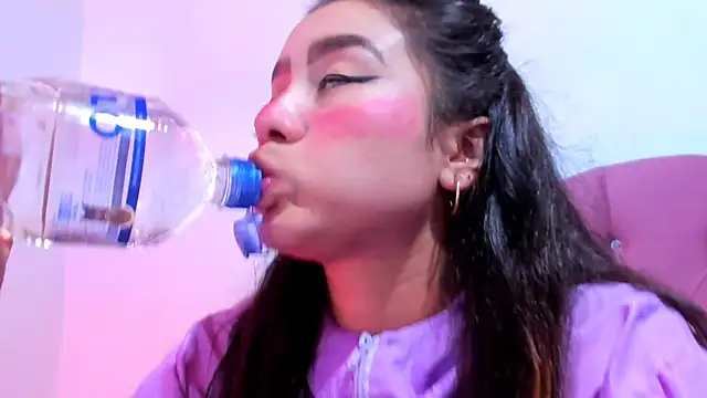 Snapshot of teffy_lee chatting on 01.26.25 teffy lee online show from 01.26.25