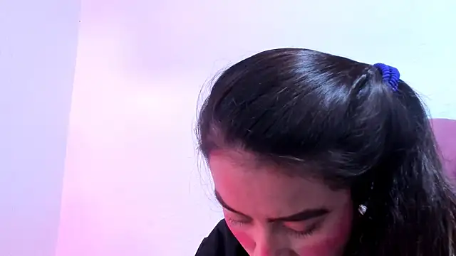 Snapshot of teffy_lee chatting on 02.02.25 teffy lee online show from 02.02.25