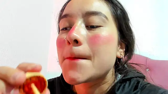 Snapshot of teffy_lee chatting on 02.08.25 teffy lee online show from 02.08.25