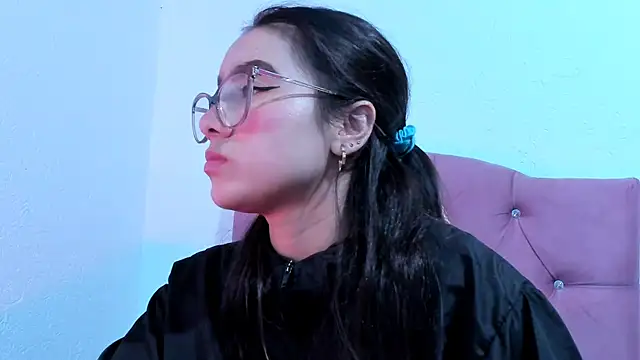 Snapshot of teffy_lee chatting on 02.21.25 teffy lee online show from 02.21.25