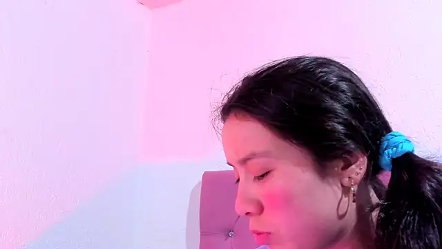 Snapshot of teffy_lee chatting on 02.22.25 teffy lee online show from 02.22.25