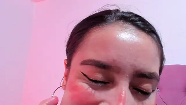 Snapshot of teffy_lee chatting on 03.22.25 teffy lee online show from 03.22.25