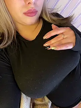 69Laura696 online show from 12.19.24