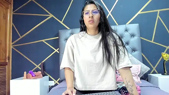 Luci And Sofi online show from 01.18.25