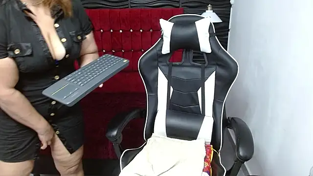 PervertedMature online show from 01.22.25