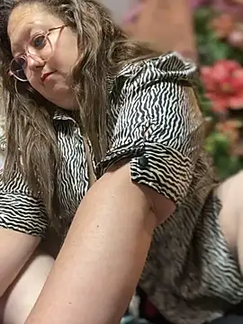 Snapshot of Chloee_ep chatting on 12.03.24 Chloee ep online show from 12.03.24