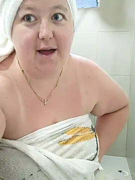 Snapshot of Chloee_ep chatting on 01.13.25 Chloee ep online show from 01.13.25