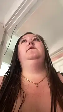 Snapshot of Chloee_ep chatting on 10.16.25 Chloee ep online show from 10.16.25