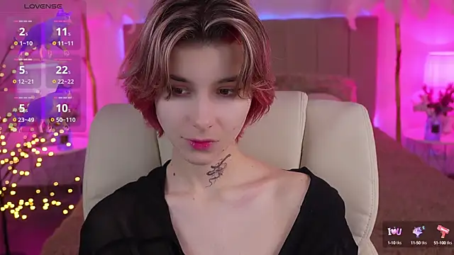 HaylaAmber online show from 12.12.24