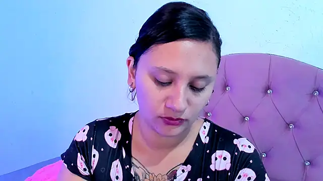 Mila nixon02 online show from 12.02.24