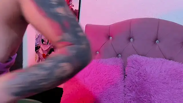 Mila nixon02 online show from 10.12.25