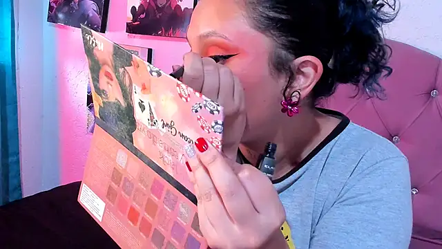 Mila nixon02 online show from 12.02.25