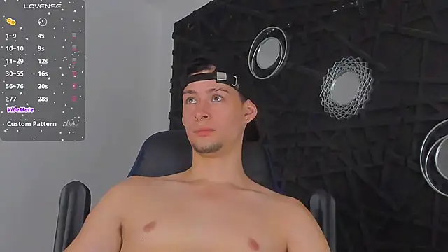 JadeSmiith  online show from 01.13.25