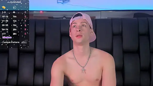 JadeSmiith  online show from 02.08.25