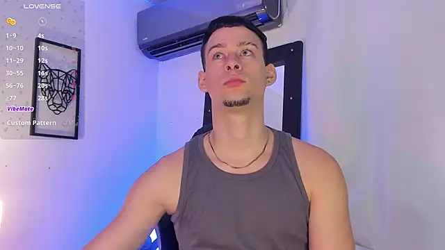 JadeSmiith  online show from 03.04.25