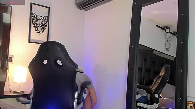 JadeSmiith  online show from 03.08.25