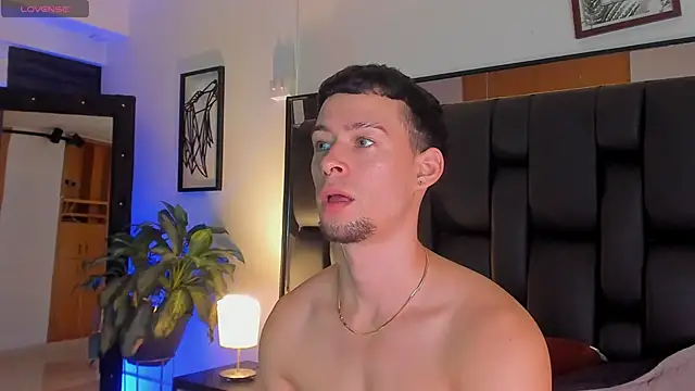 JadeSmiith  online show from 09.20.25