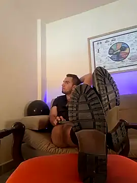 Snapshot of bradley_colt chatting on 01.17.25 bradley colt online show from 01.17.25