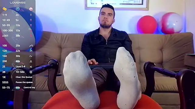 Snapshot of bradley_colt chatting on 02.26.25 bradley colt online show from 02.26.25