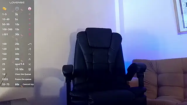 Snapshot of bradley_colt chatting on 02.27.25 bradley colt online show from 02.27.25