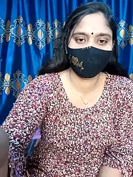Snapshot of Hot_Maleka chatting on 01.20.25 Hot Maleka online show from 01.20.25