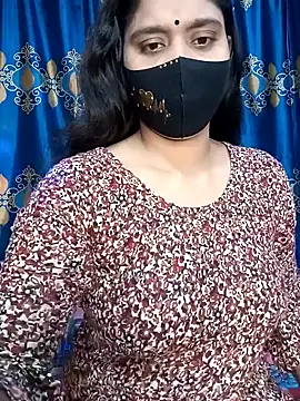 Snapshot of Hot_Maleka chatting on 01.24.25 Hot Maleka online show from 01.24.25