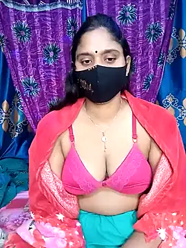 Snapshot of Hot_Maleka chatting on 01.29.25 Hot Maleka online show from 01.29.25