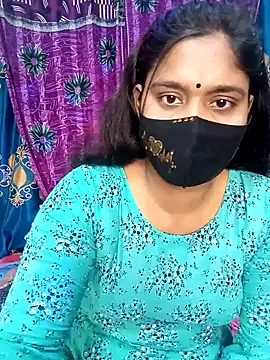 Snapshot of Hot_Maleka chatting on 02.01.25 Hot Maleka online show from 02.01.25