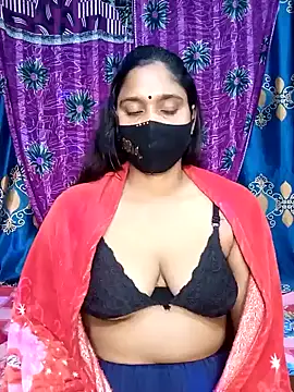 Snapshot of Hot_Maleka chatting on 02.01.25 Hot Maleka online show from 02.01.25