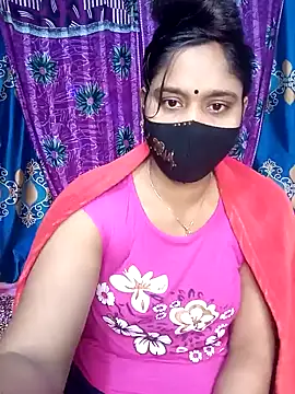 Snapshot of Hot_Maleka chatting on 02.04.25 Hot Maleka online show from 02.04.25