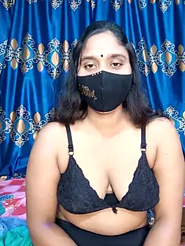 Snapshot of Hot_Maleka chatting on 02.06.25 Hot Maleka online show from 02.06.25