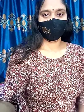 Snapshot of Hot_Maleka chatting on 02.11.25 Hot Maleka online show from 02.11.25