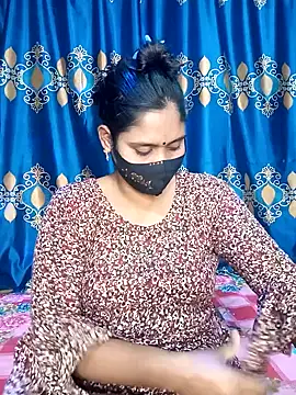 Snapshot of Hot_Maleka chatting on 02.11.25 Hot Maleka online show from 02.11.25